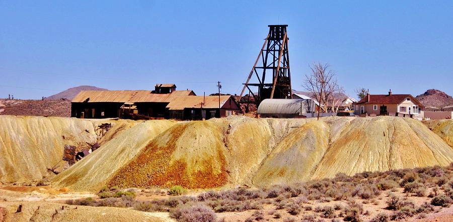 Mining In Tonopah Photograph by Marilyn Diaz