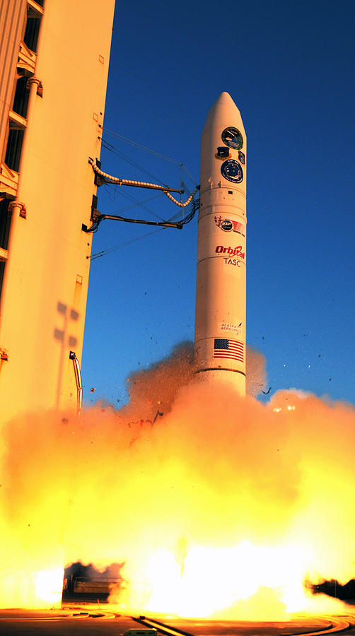 Minotaur Iv Rocket Launches Falconsat-5 Photograph by Science Source