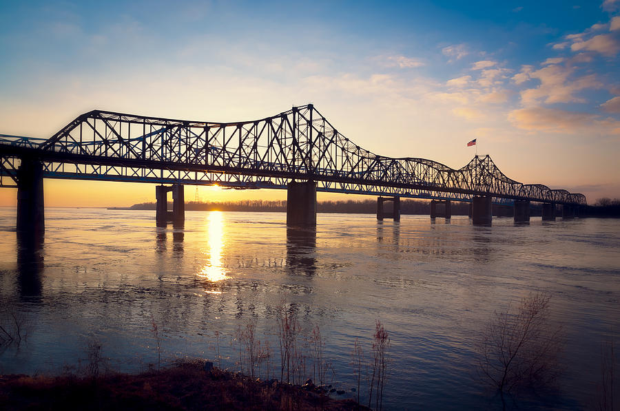 Mississippi River at Vicksburg Photograph by Ray Devlin