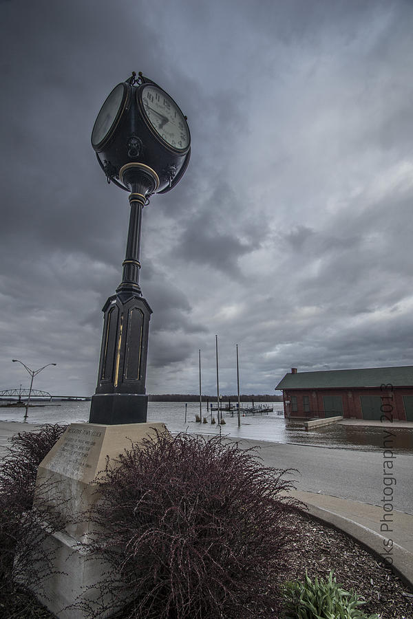 Mississippi River Flooding From The Pearl Of The Mississippi Clock Photograph