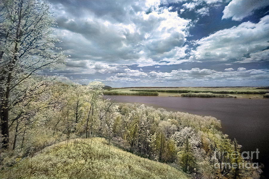 Mississippi River Palisades Photograph by Martin Konopacki