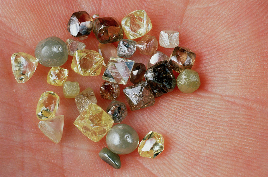 Mixture Of Natural And Synthetic Diamonds Photograph by Sinclair Stammers/science Photo Library