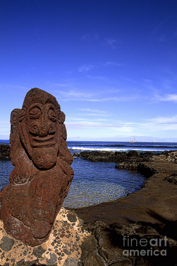 Moai Artwork, Easter Island Photograph by Bill Bachmann
