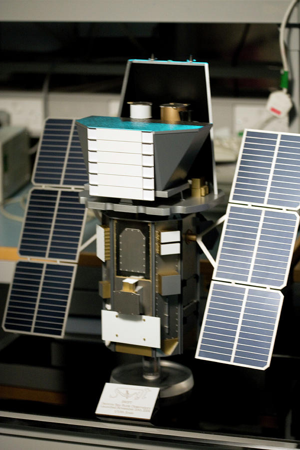 Model Of The Swift Satellite Photograph by Adam Hart-davis/science Photo Library