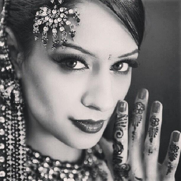 Model: Rashmi Mehta, Make-up: Nim Photograph by Mala Vadgama