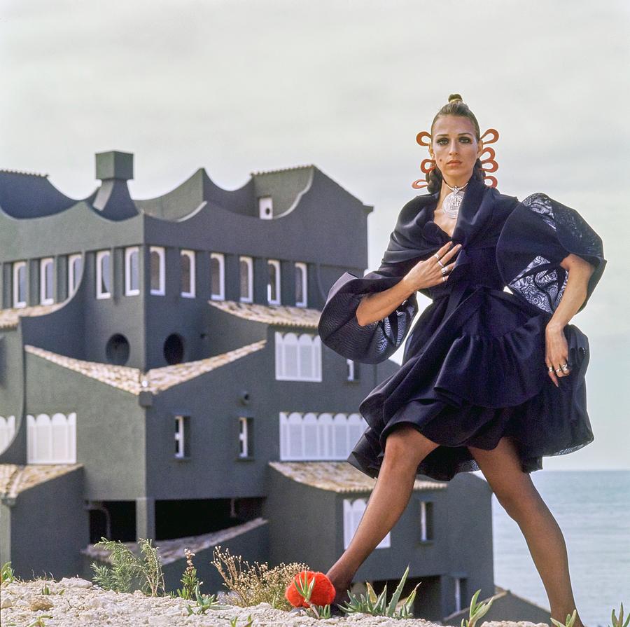 Model Wearing A Bill Blass Dress At The Xanadu Photograph by Henry Clarke