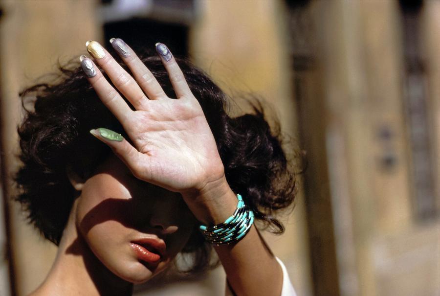 Model Wearing A Tiffany Bracelet Photograph by Arthur Elgort