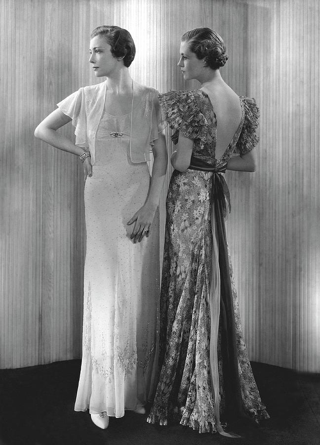Models Wearing Peggy Hoyt And Milgram Dresses Photograph by Edward Steichen