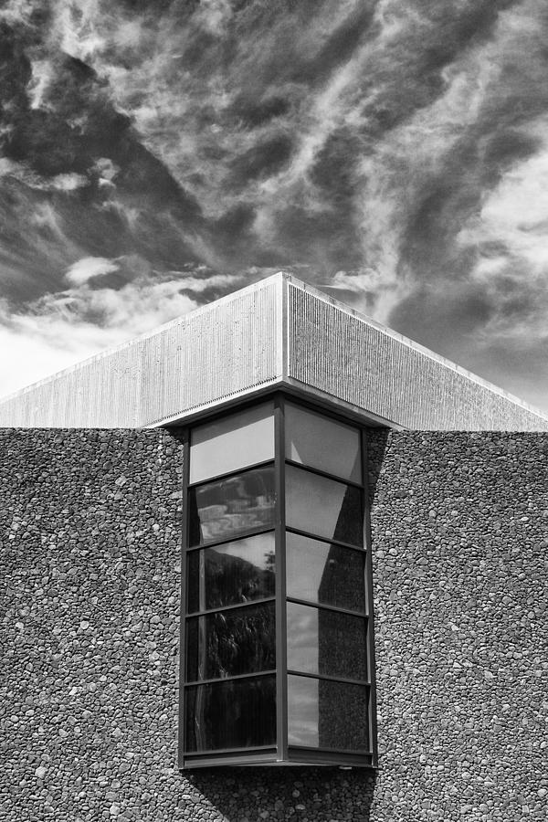 Architecture Photograph - MODERN MUSEUM II Palm Springs Art Museum by William Dey