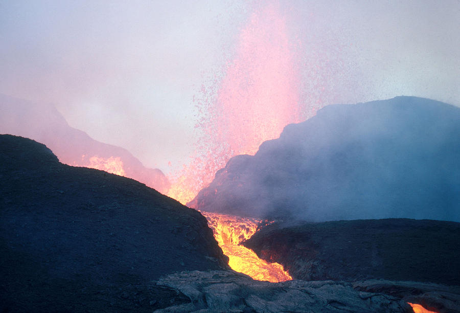 Molten Lava, Hawaii Photograph by Soames Summerhays