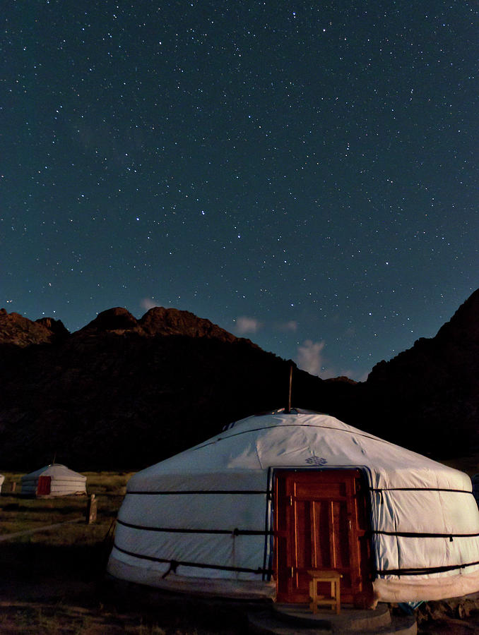 Mongolia By Starlight Photograph by Alan Toepfer