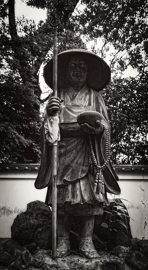 Monk Statuary - Chishakuin Temple - Kyoto Photograph By Daniel Hagerman