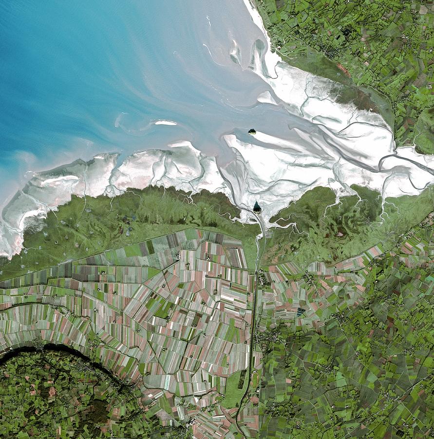 Mont Saint-michel Bay Photograph by Science Photo Library Mont Saint-michel Bay Photograph by Science Photo Library
