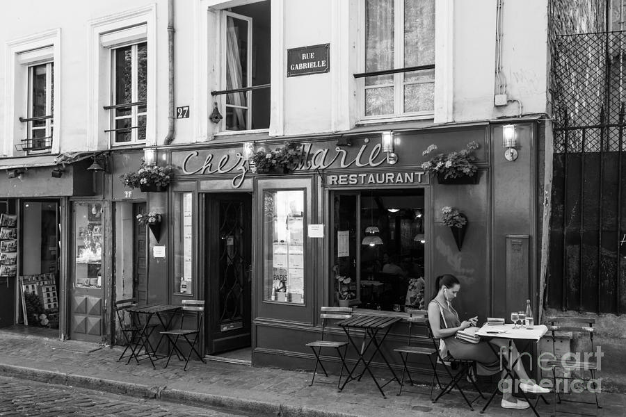 Montmartre Cafe Photograph
