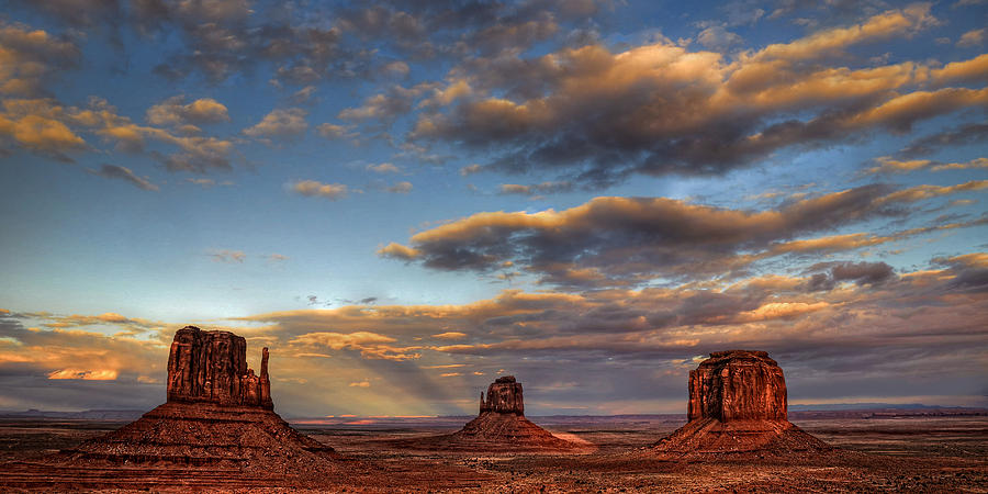 Monument Valley Photograph by Ken Smith