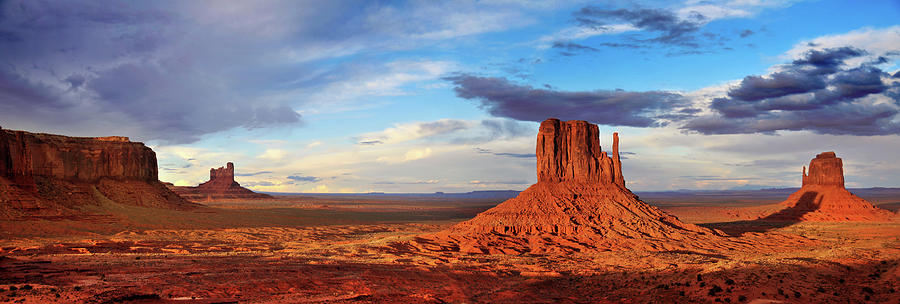 Monument Valley Photograph by Utah-based Photographer Ryan Houston