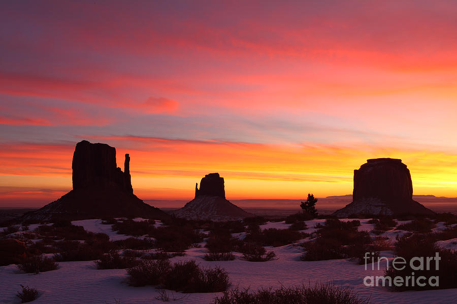 Monumental Sunrise Photograph by Bill Singleton