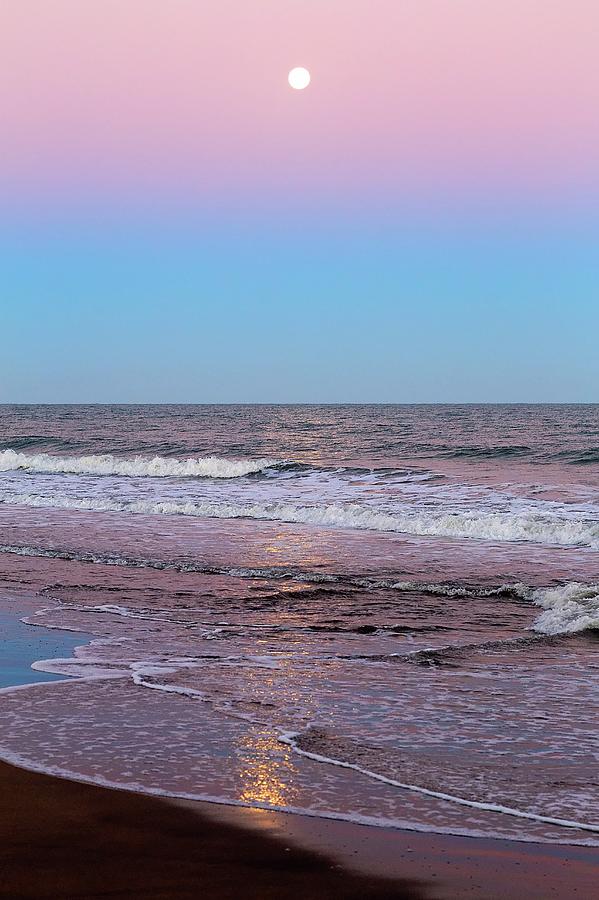 Moon And Belt Of Venus Effect Photograph by Luis Argerich