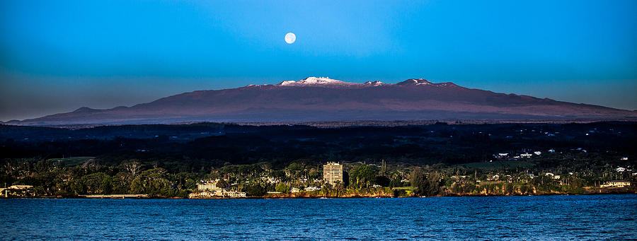 Moon Over Mauna Kea Photograph by Craig Watanabe
