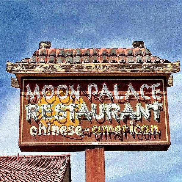 Sign Photograph - Moon Palace Restaurant Richland, Wa by Jon Kraft