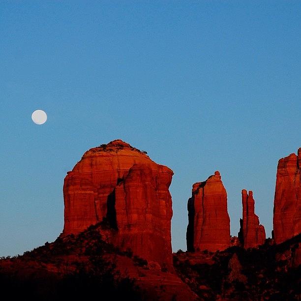 Southwestern Landscape Photograph - Moon Rising at Cathedral Rock by Jack LaForte