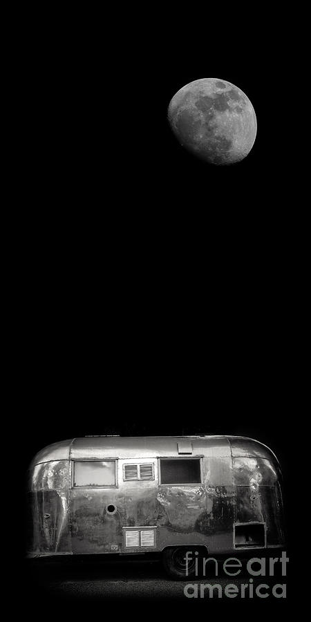 Moonrise over Airstream Phone Case Photograph by Edward Fielding