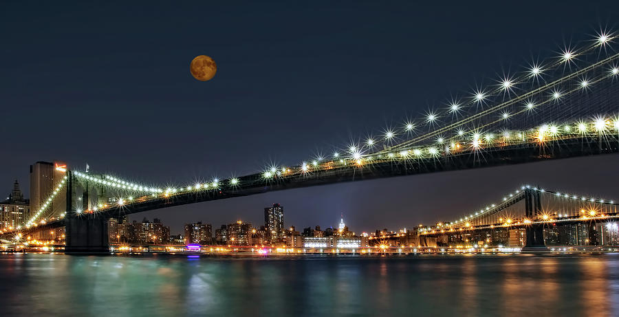 Brooklyn Bridge Photograph - Moonrise over Manhattan by Susan Candelario