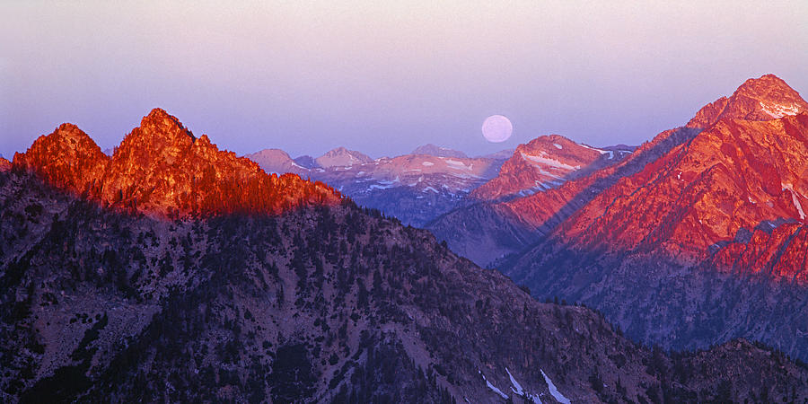 1M5910-Moonset and Sunrise on Wallowa Mountains, OR Photograph by Ed  Cooper Photography