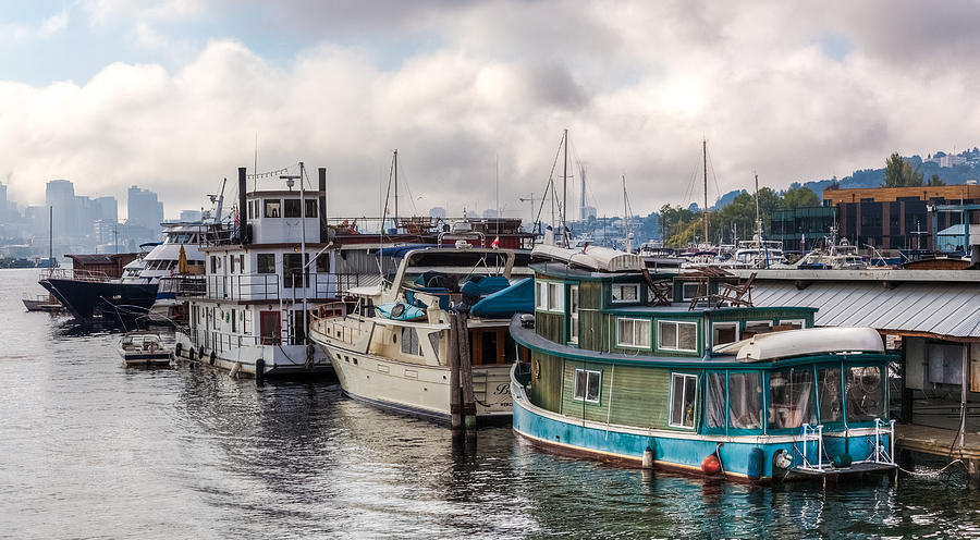 Morning Fog Lifting on Lake Union Photograph by Tommy Farnsworth