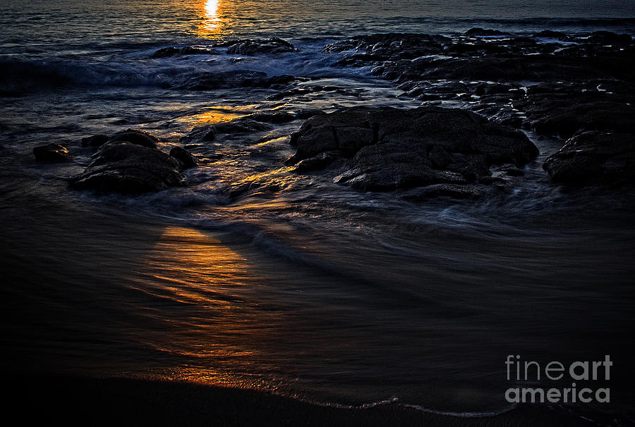 Beach Photograph - Morning Glow by Bob Hislop