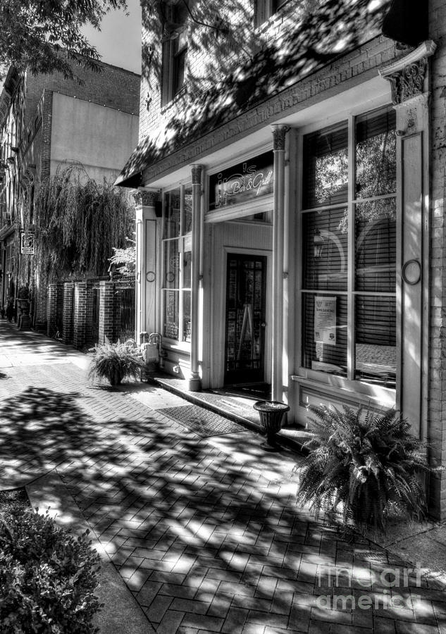 City Scene Photograph - Morning In Paducah 2 BW by Mel Steinhauer