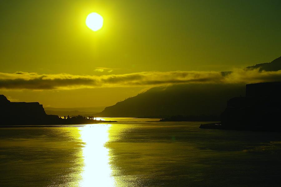 Mountain Photograph - Morning On The Columbia River by Jeff Swan