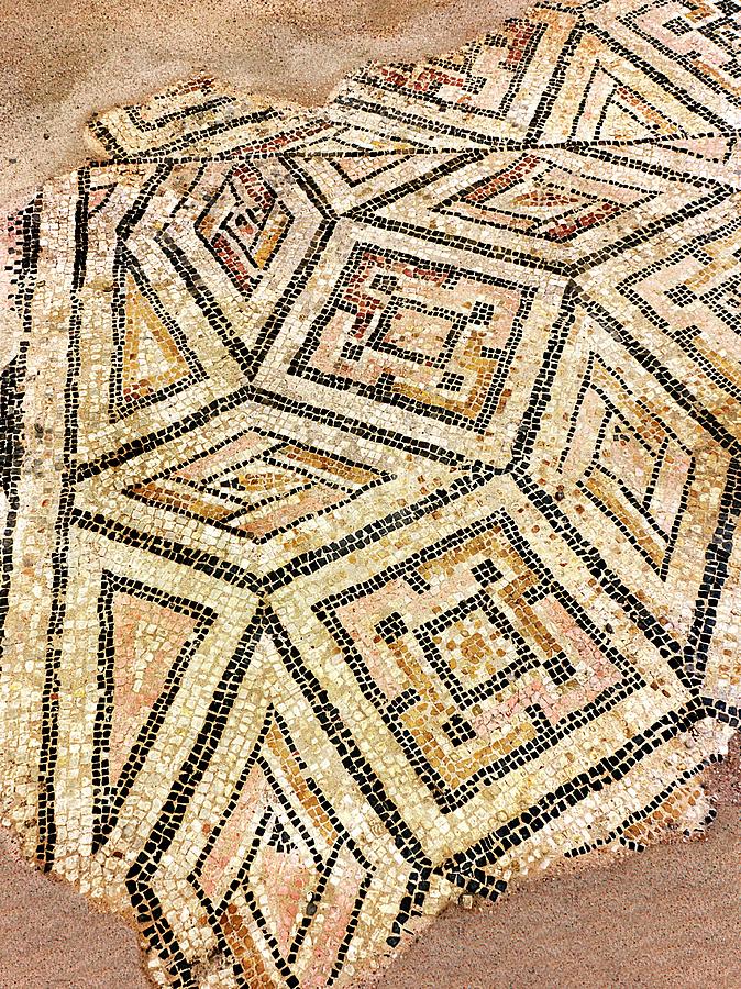 Mosaic With 3-dimensional Pattern Photograph by Science Photo Library Mosaic With 3-dimensional Pattern Photograph by Science Photo Library
