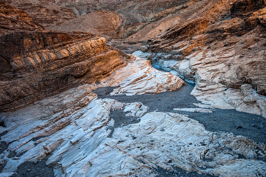 Death Valley Photograph - Mosiac Canyon by George Buxbaum