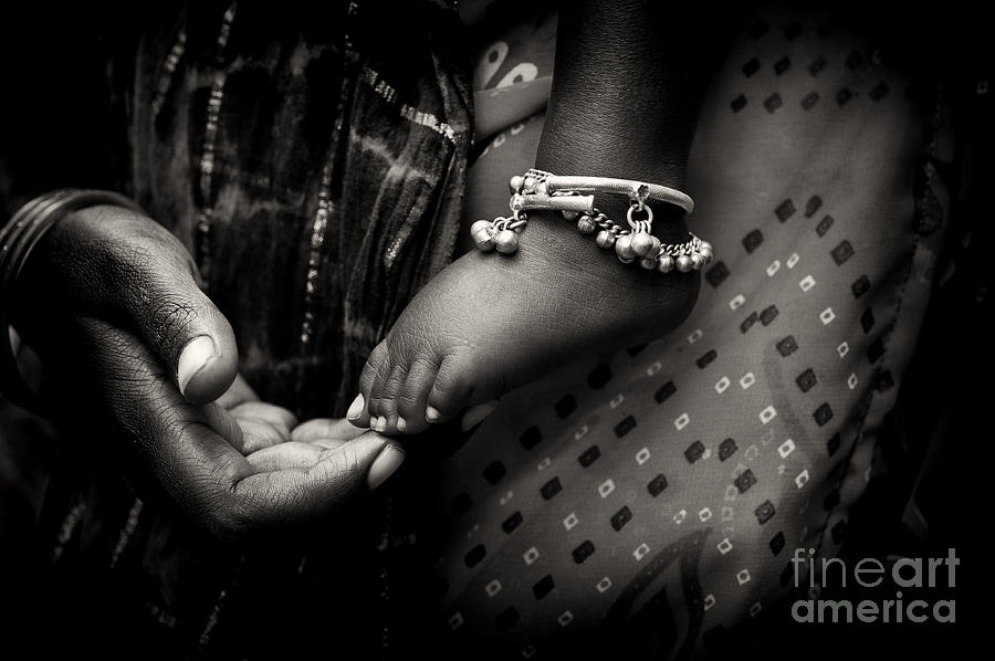 Black And White Photograph - Mothers Love by Tim Gainey