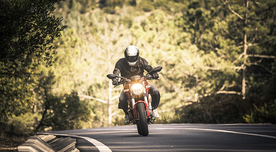 Motorbiking in Sintra Photograph by Enrique Díaz / 7cero