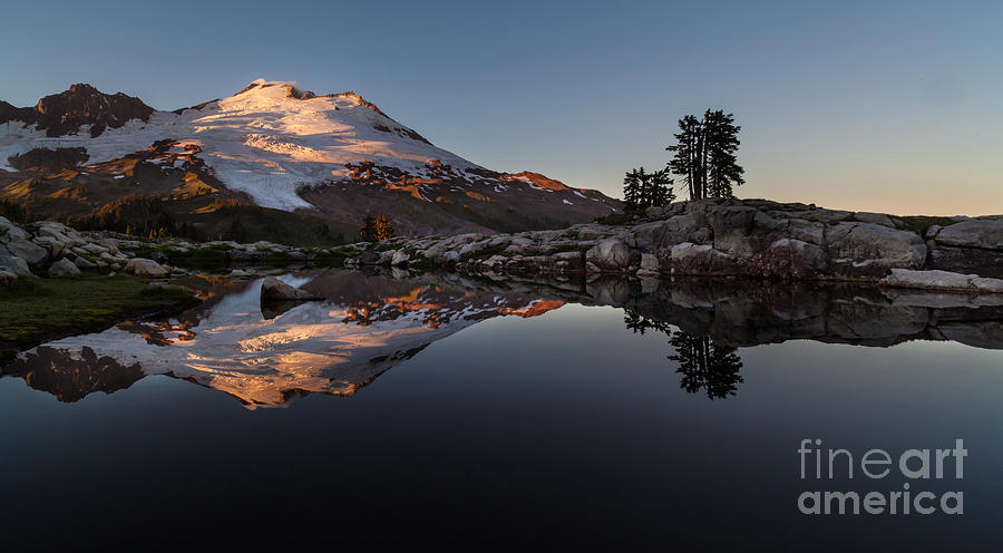 Mount Baker Sunset Glow Photograph by Mike Reid