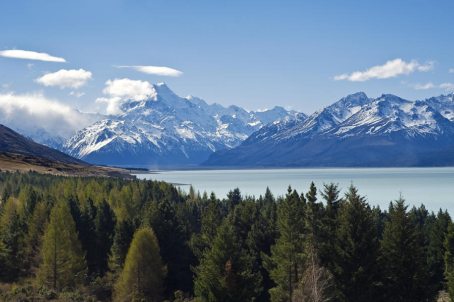 Mount Cook and Lake Pukaki Photograph by Ng Hock How