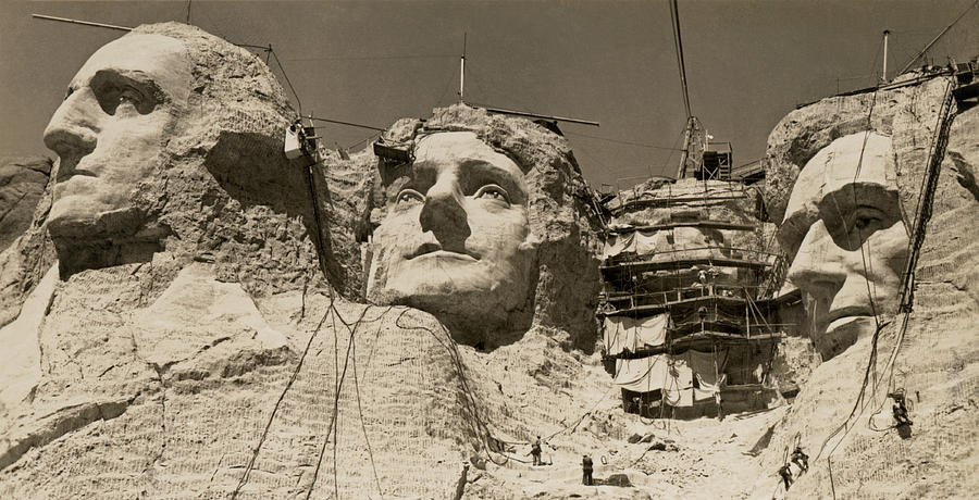 Abraham Lincoln Photograph - Mount Rushmore Construction by Underwood Archives