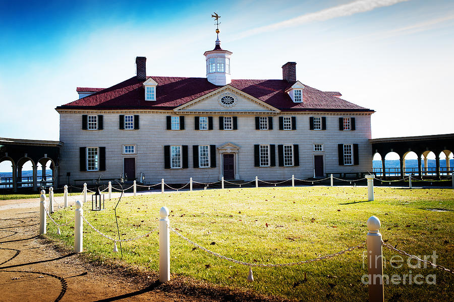Mount Vernon Home of President George Washington Photograph by Mary Jane Armstrong