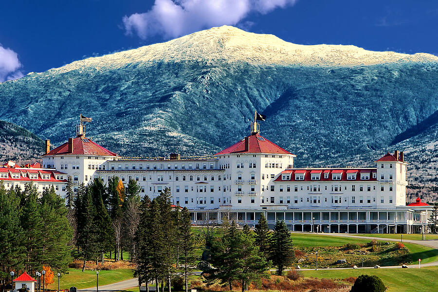 Mountain Photograph - Mount Washington Hotel by Tom Prendergast