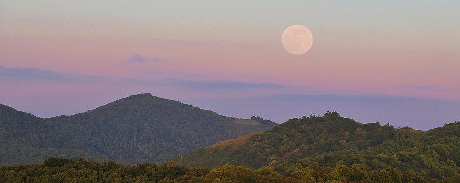 Mountain Full Moon Photograph by Alan Lenk