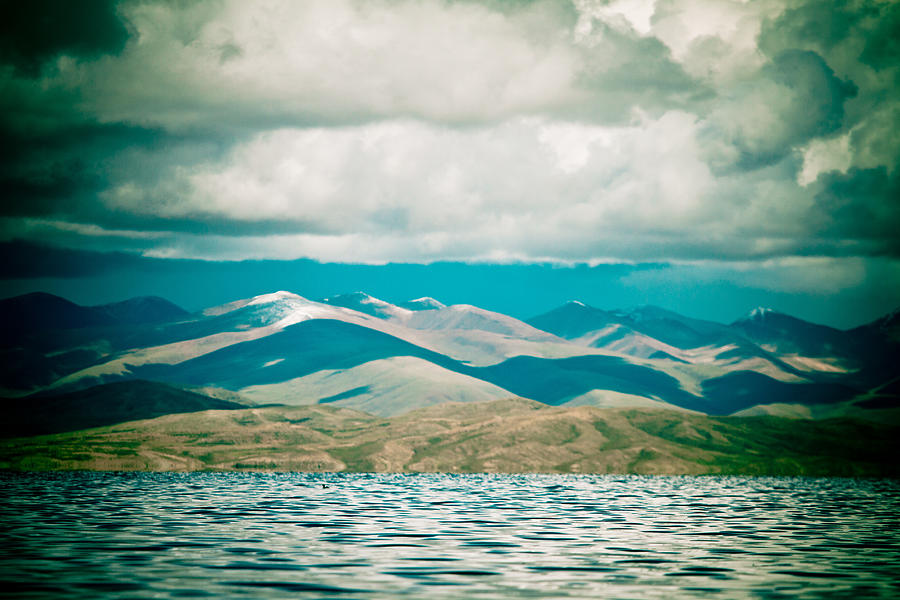 Mountain lake in tibet Manasarovar Photograph by Raimond Klavins