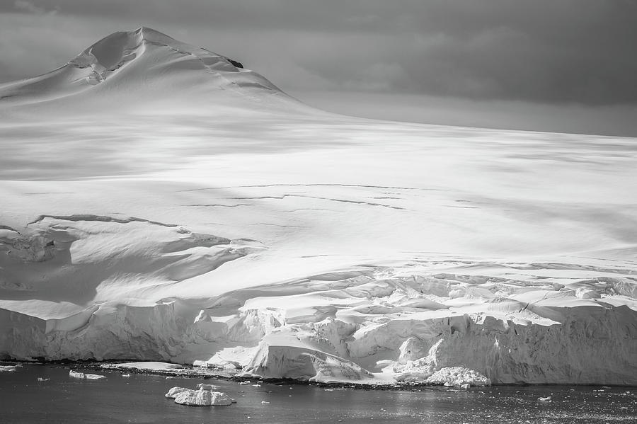 Mountain Landscape, Cierva Cove Photograph by Andrew Peacock - Fine Art ...