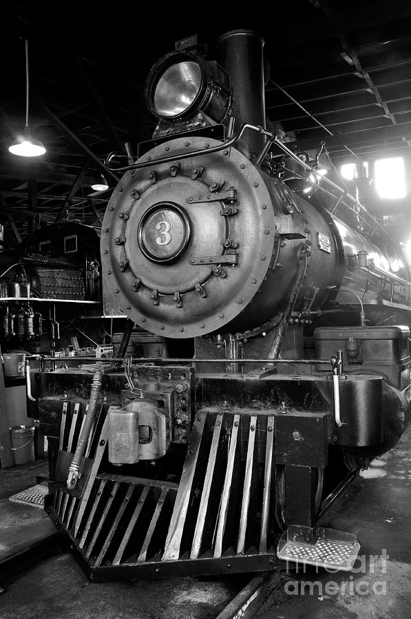 Movie Engine Old Number Three Photograph by Daniel Ryan