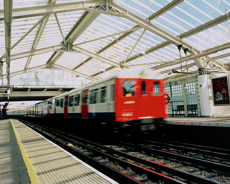 Moving Tube Train Photograph by Trl Ltd./science Photo Library