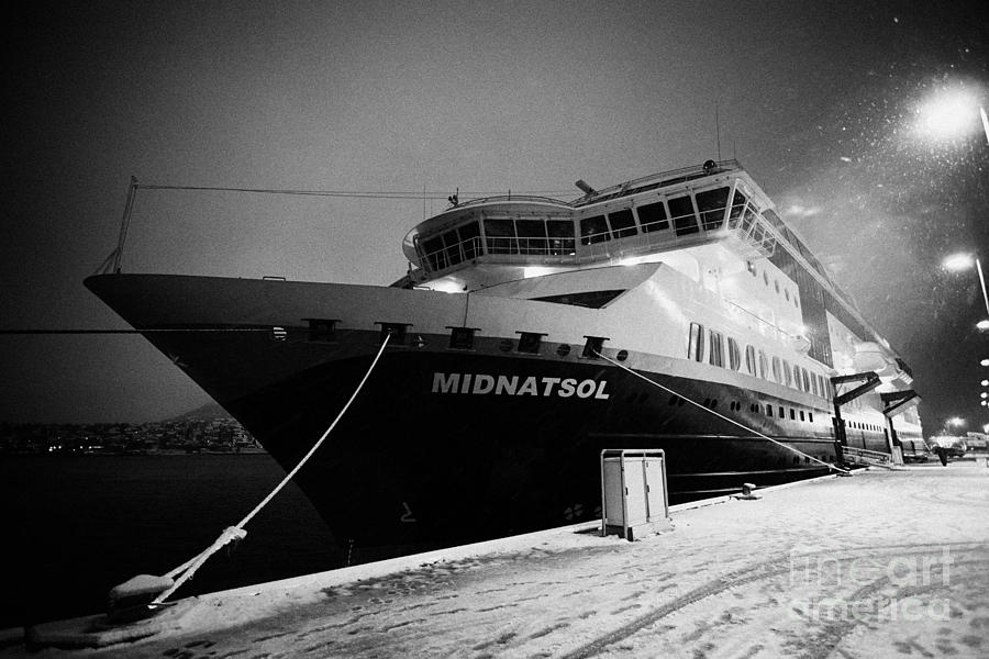 Ms Midnatsol Hurtigruten Cruise Ship Berthed In Tromso Harbour At Night ...