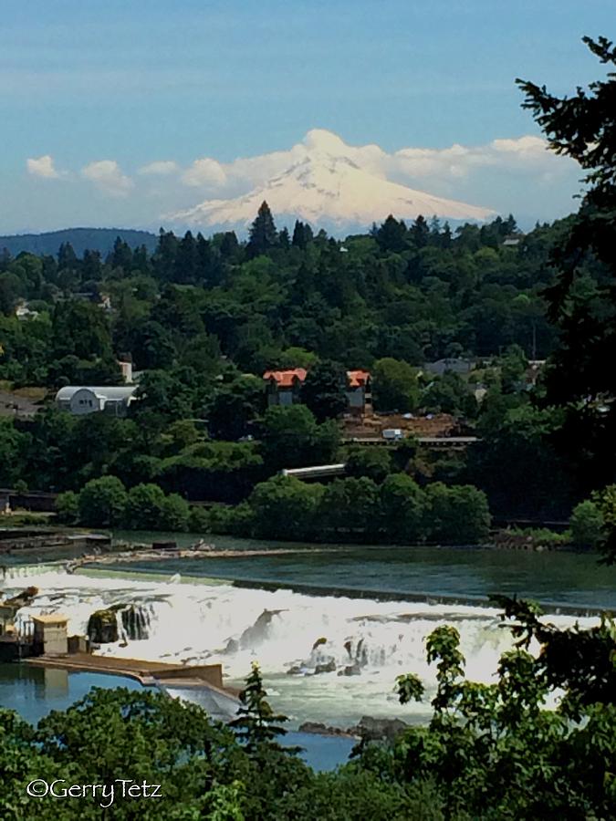 Mt. Hood Oregon City Photograph by Gerry Tetz | Fine Art America