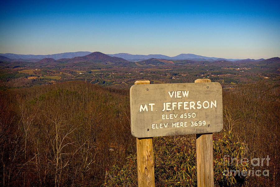 Mt Jefferson View Photograph by Les Palenik
