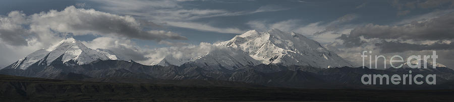 Mt. Mckinley And The Alaska Range Photograph by Ron & Nancy Sanford